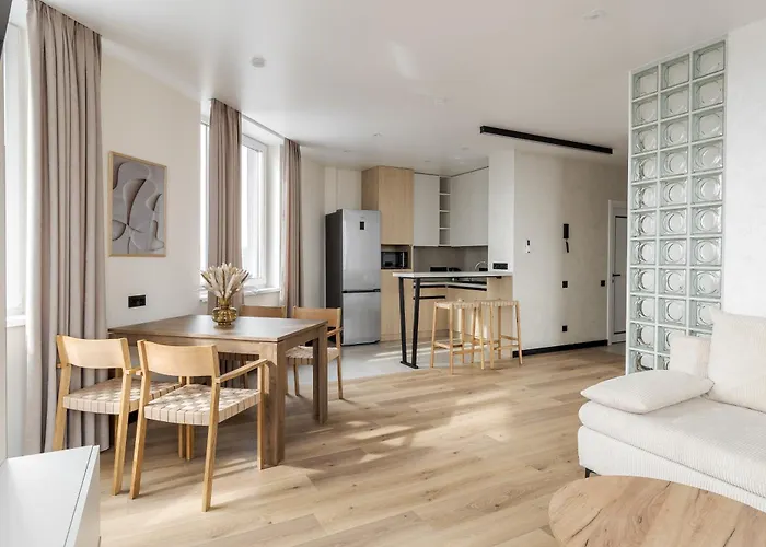 77 Views Apartments By Inshi