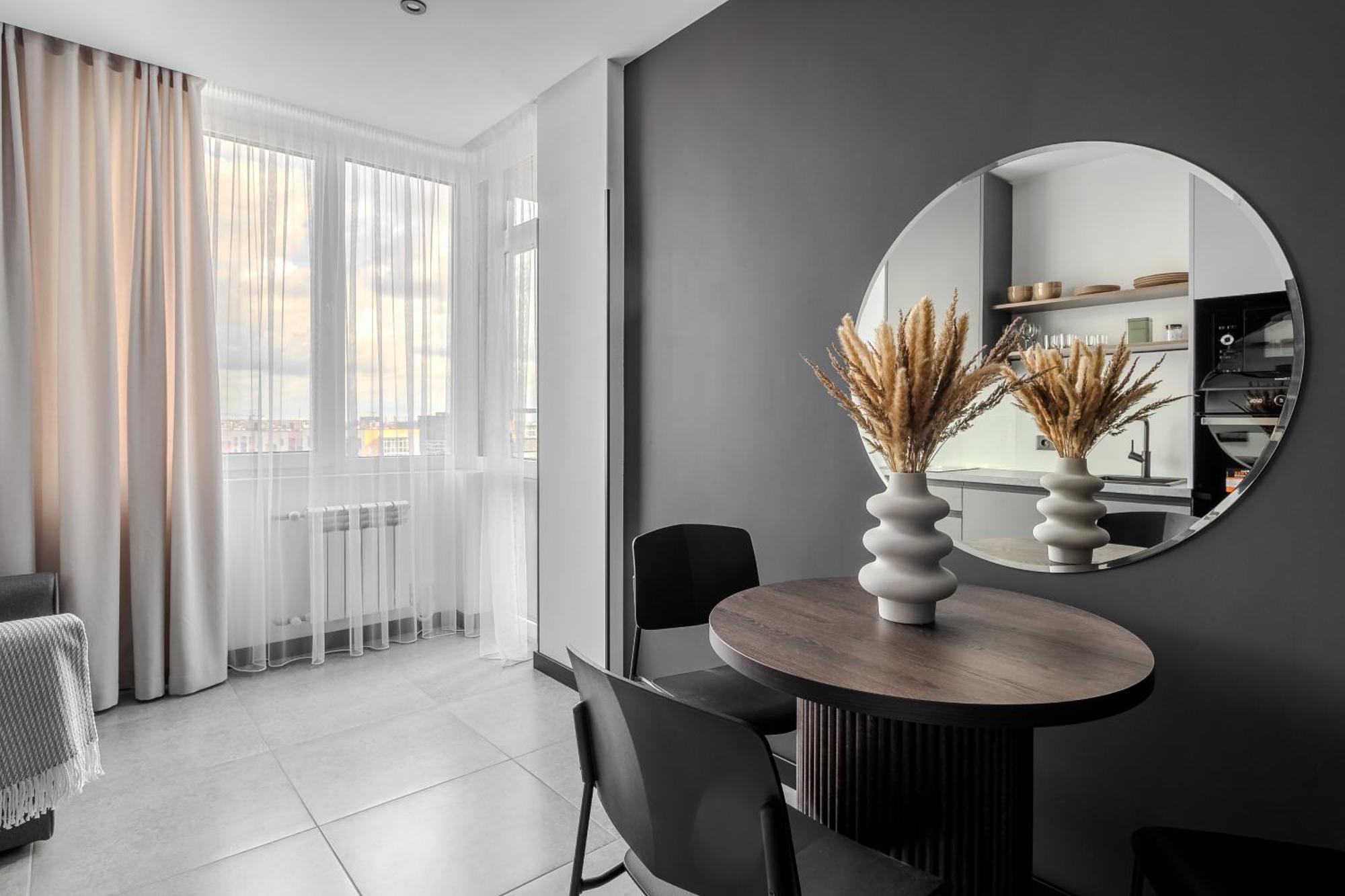 Apartment 77 Views By Inshi